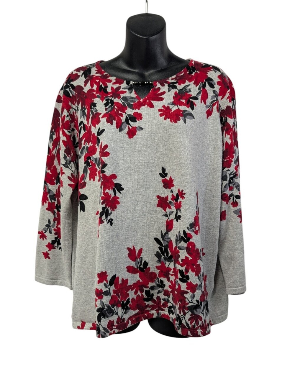 Alfred Dunner Gray Red Black Floral Knit Top Beaded V-Neck 3/4 Sleeve Sweater L